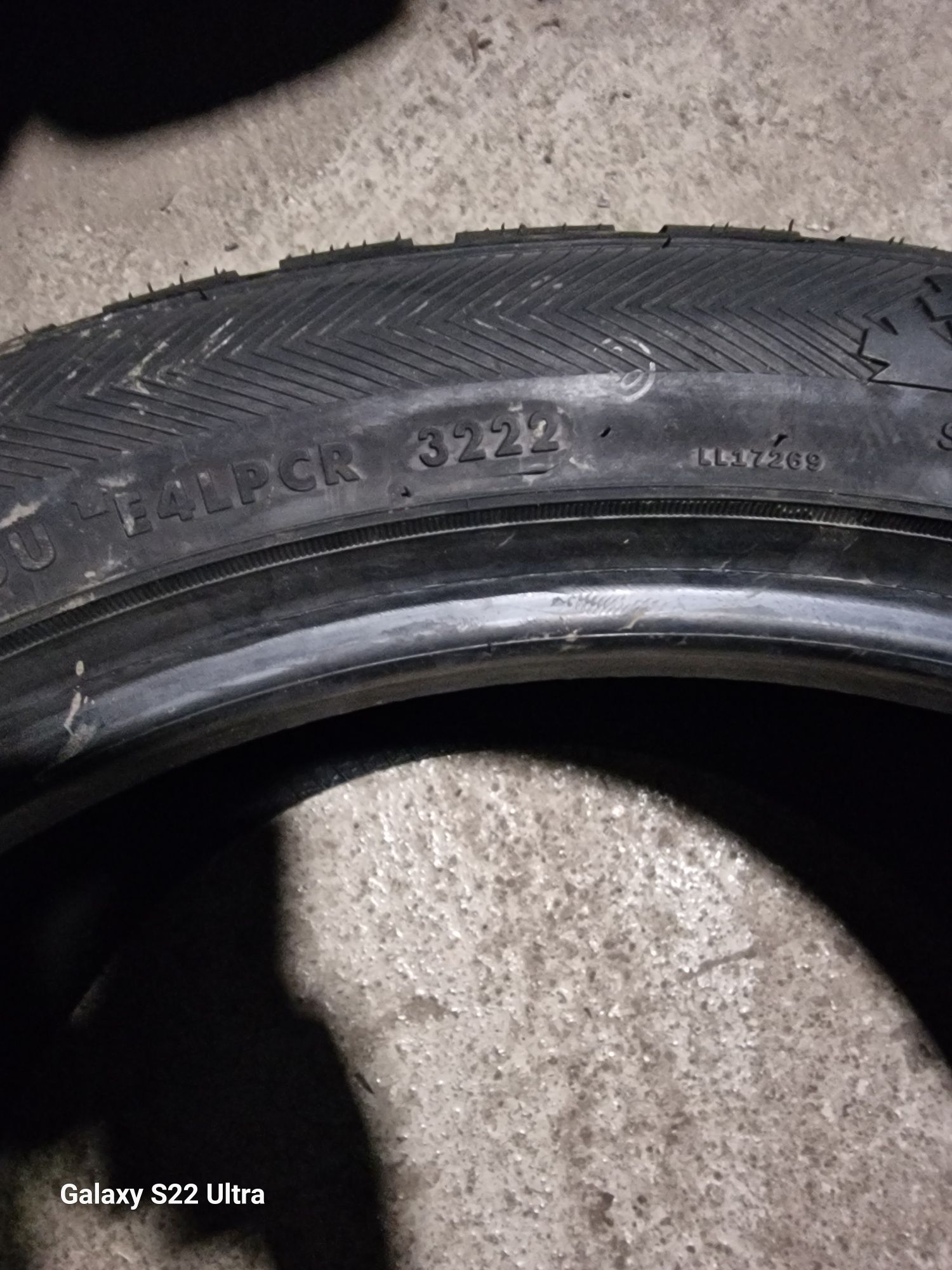 2 бр Зимни гуми LEAO TIRE 315/35/20 Цена 340 лв