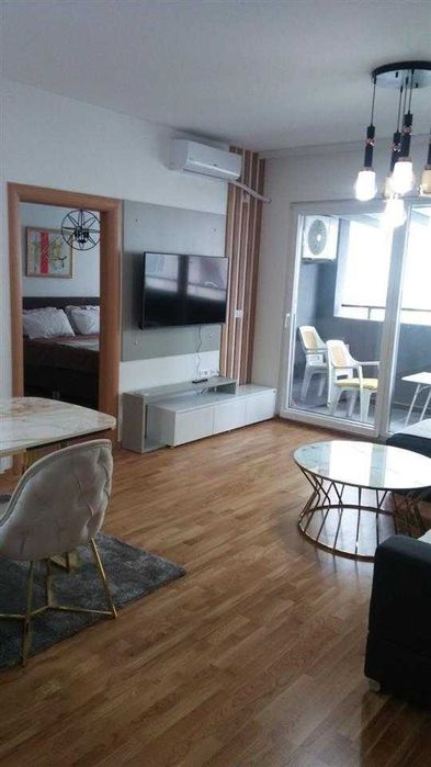 Дава се под наем Тристаен апартамент в Бургас, Зорница - 80 кв.м за 285.6 € - Снимка #1