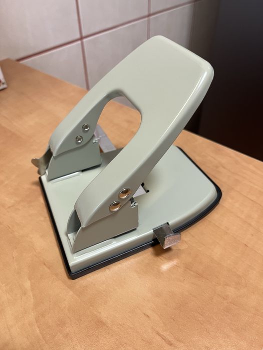 Vand perforator metalic