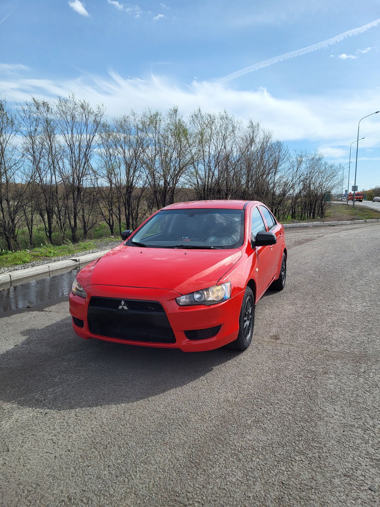 Mitsubishi Lancer. 2011 год. 1.5 МКПП.