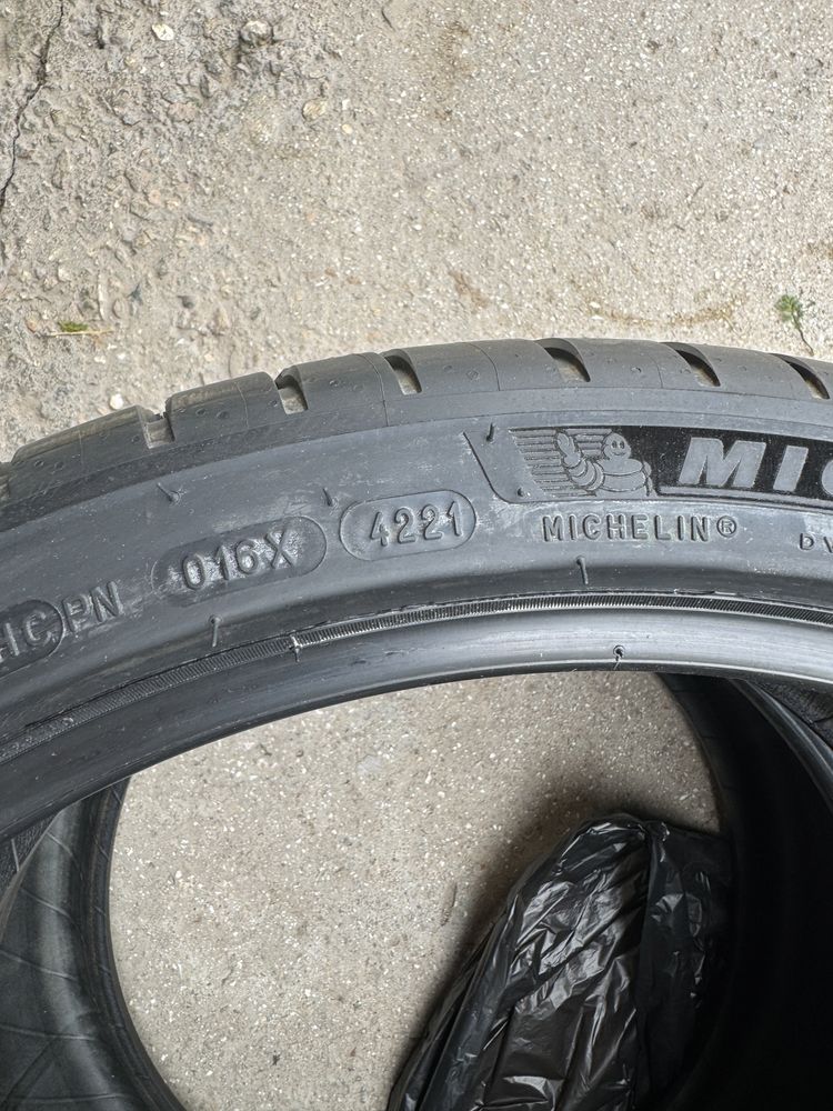 Michelin pilot sport 4 255 35 r20, 2 броя чисто нови!