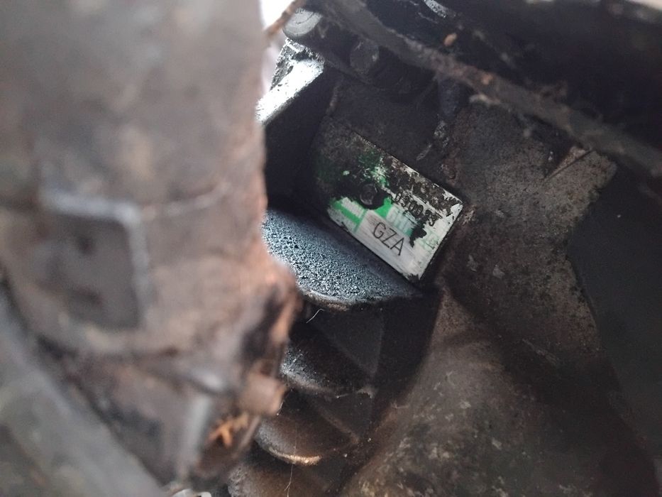 Скоростна кутия Audi A8 D3 4.0TDI 275кс Quattro