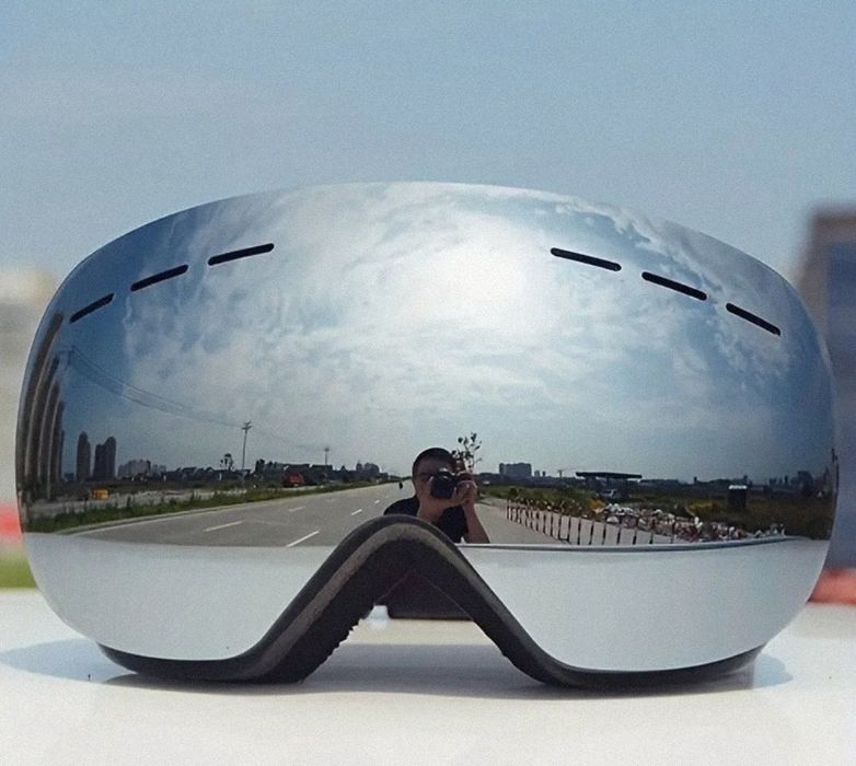 Горнолыжные очки (сноуборд) - новое в упаковке- магнитные и немагн.