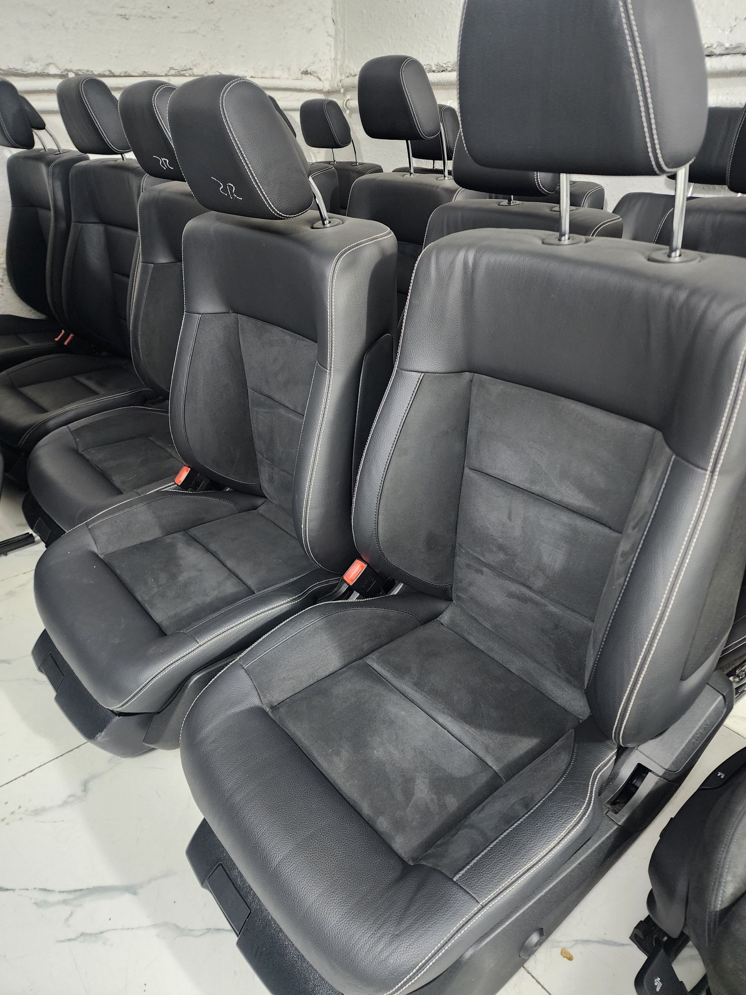 Сиденя от Mercedes W212