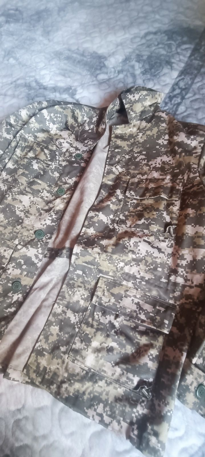 Продаю военную форму
