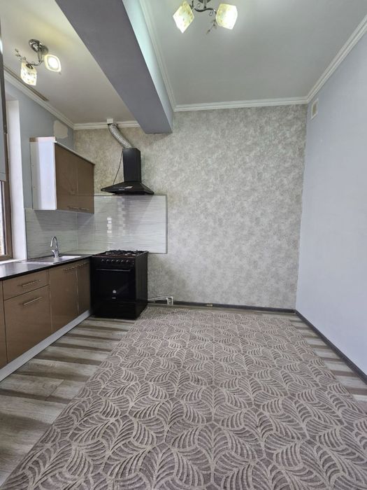 Продается 2 ком. Квартира площадью 55 кв.м. В Мархабо