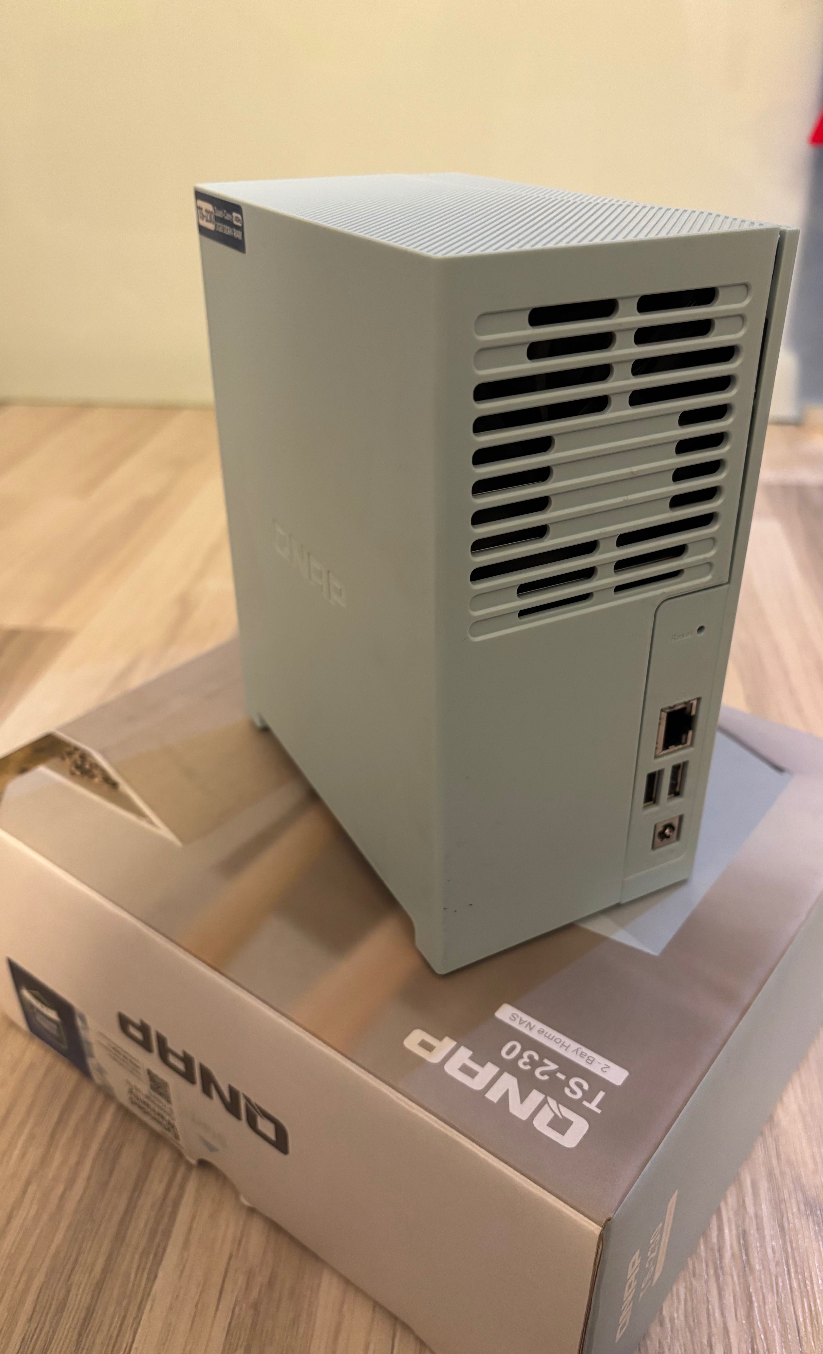 Network Attached Storage QNAP TS-230