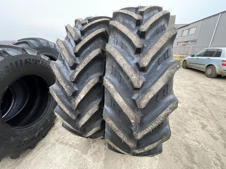 OCAZIE 520/85R42 cauciucuri radiale origine RUSIA 20.8R42 case fendt