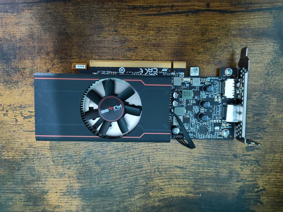 Vand Placa Video Low Profile AMD SAPPHIRE RX 6400 4Gb GDDR6 64-bit.