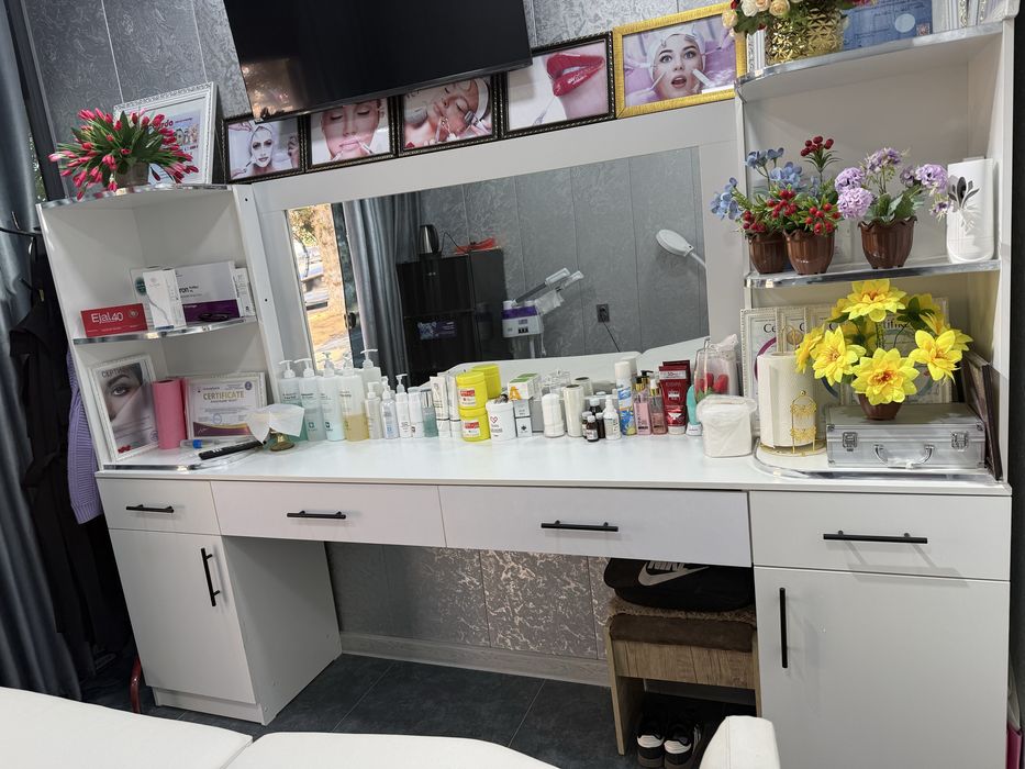 Салон жихозлари сотилади