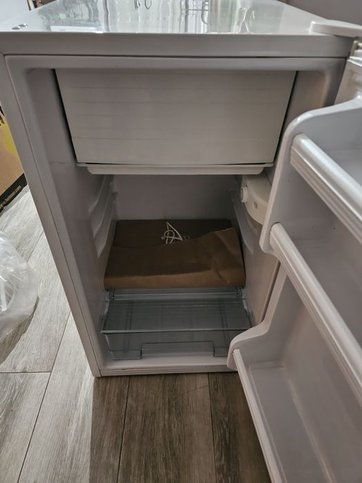 Frigider Daewoo cu probleme