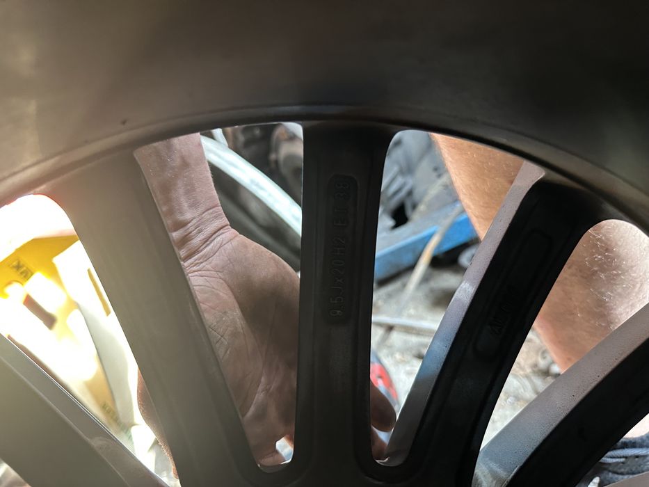 20 цола джанти с гуми за Мерцедес w213