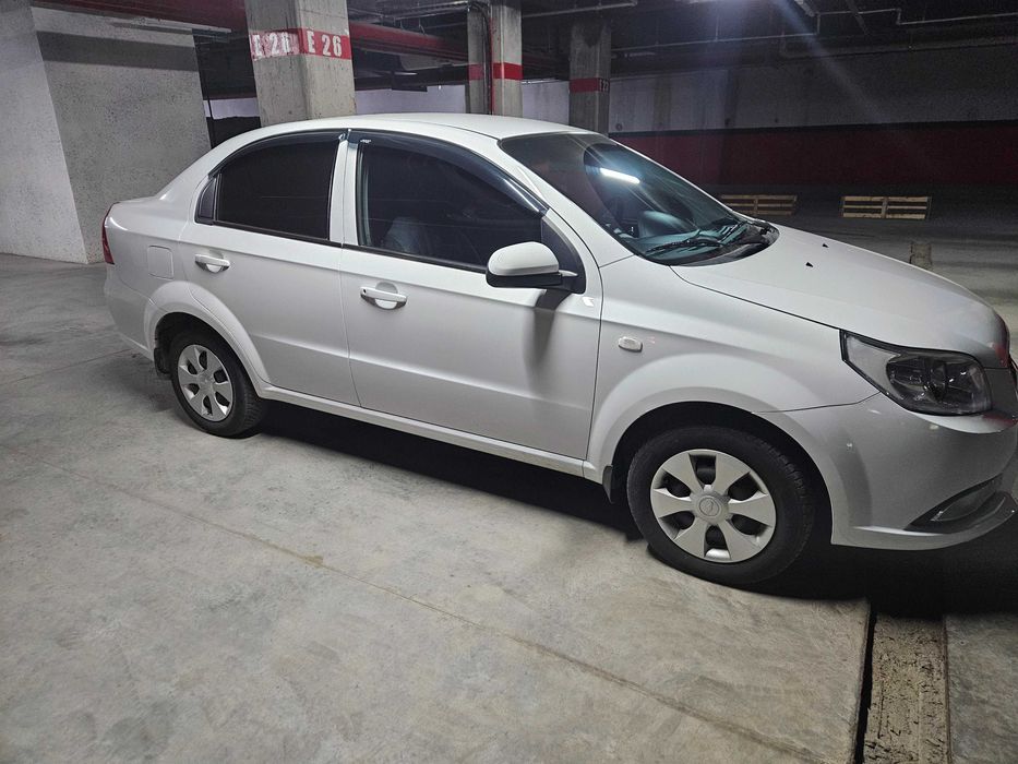 Продается Nexia 3