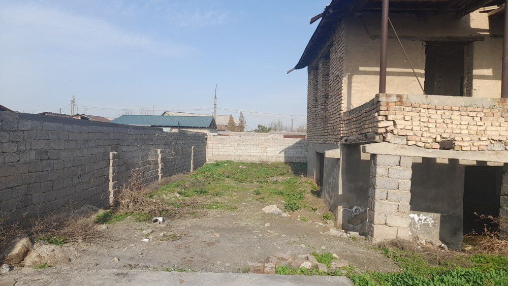 Nazarbekda yer srochna sotiladi