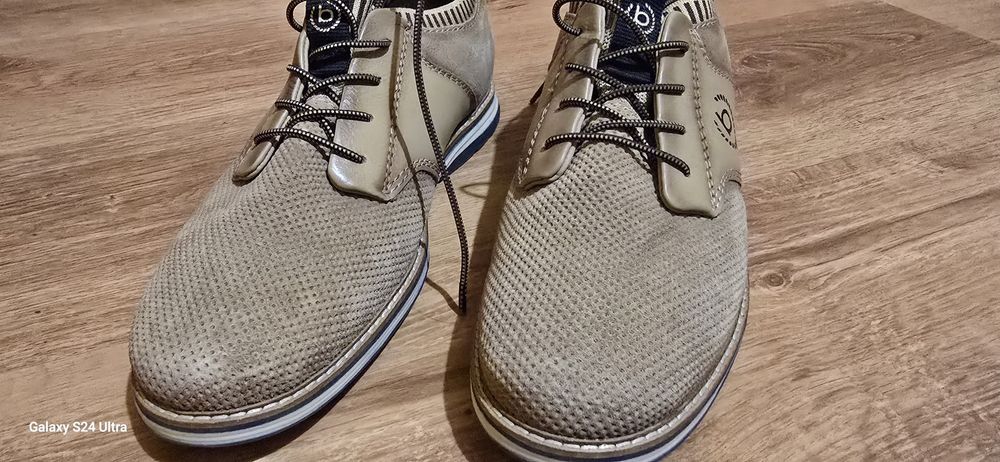 Чисто нови оригинални обувки BUGATI