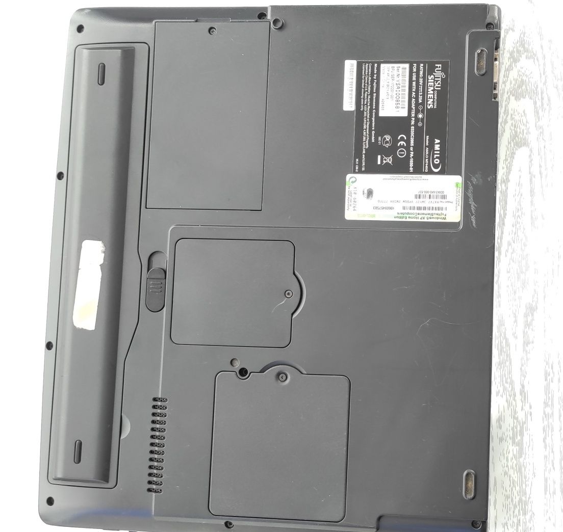 Лаптоп fujitsu siemens Amilo M7440G