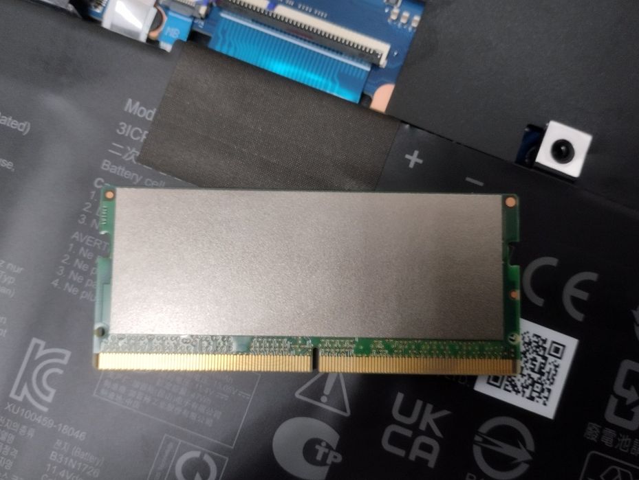 Продам ОЗУ ddr5 , новая