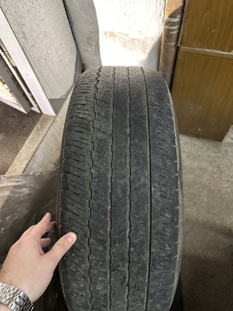 Продам резину Dunlop Grandtrek 225/60/18