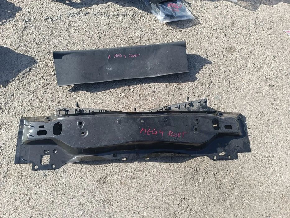 panou spate megane 4