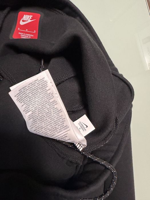 Мъжко долнище Nike Tech размер М ново!