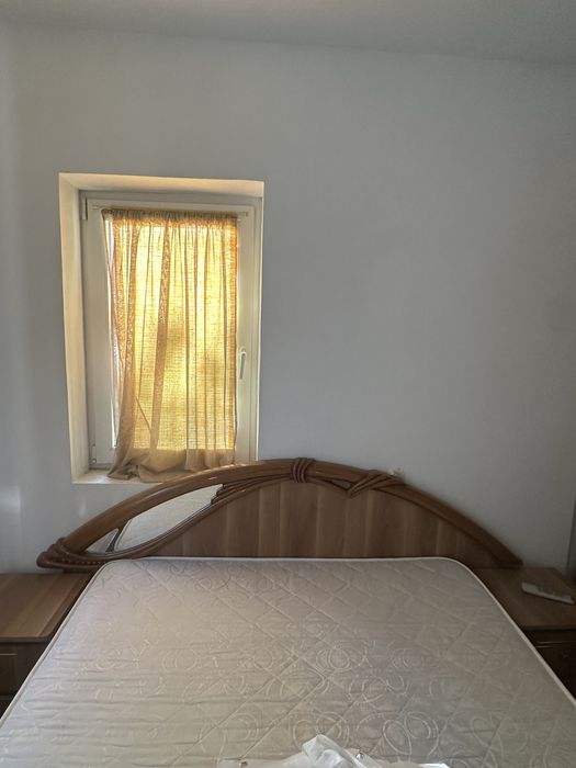 Set mobila dormitor, șifoner, noptiere, comoda,oglinda, saltea premial