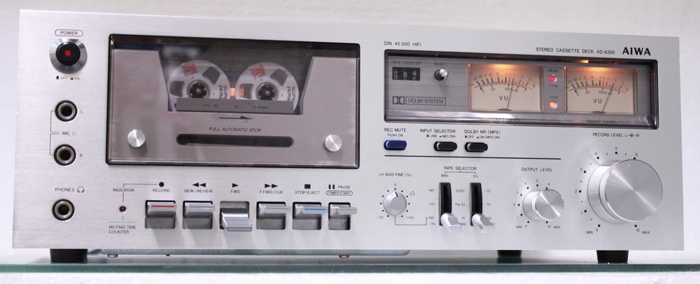 Deck Aiwa AD6350.