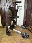 Cadru deplasare rollator batrani dizabilitati