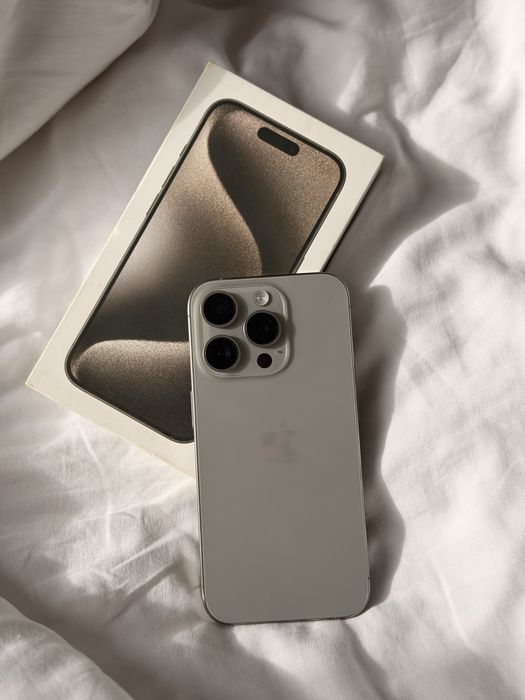 iPhone 15 pro 512 gb