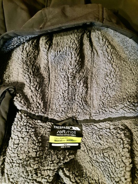 Geacă impermeabilă cu glugă Trespass XS