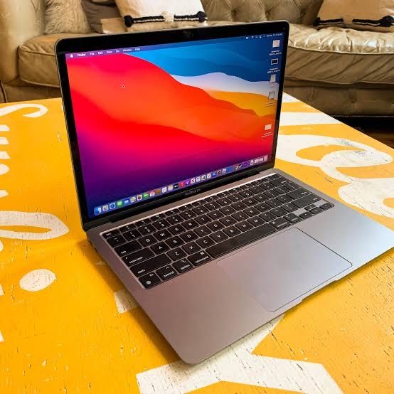 Macbook Air M1 2020