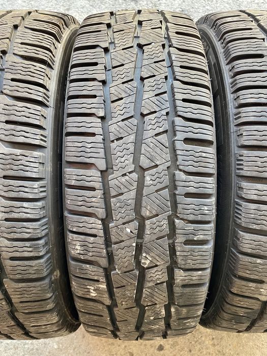 4 броя Зимни Гуми 205/65/16C MICHELIN Agilis 107/105Т ДОТ: 0121