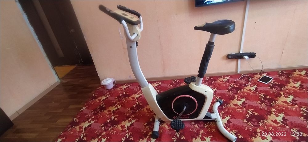 Тренажерный велосипед