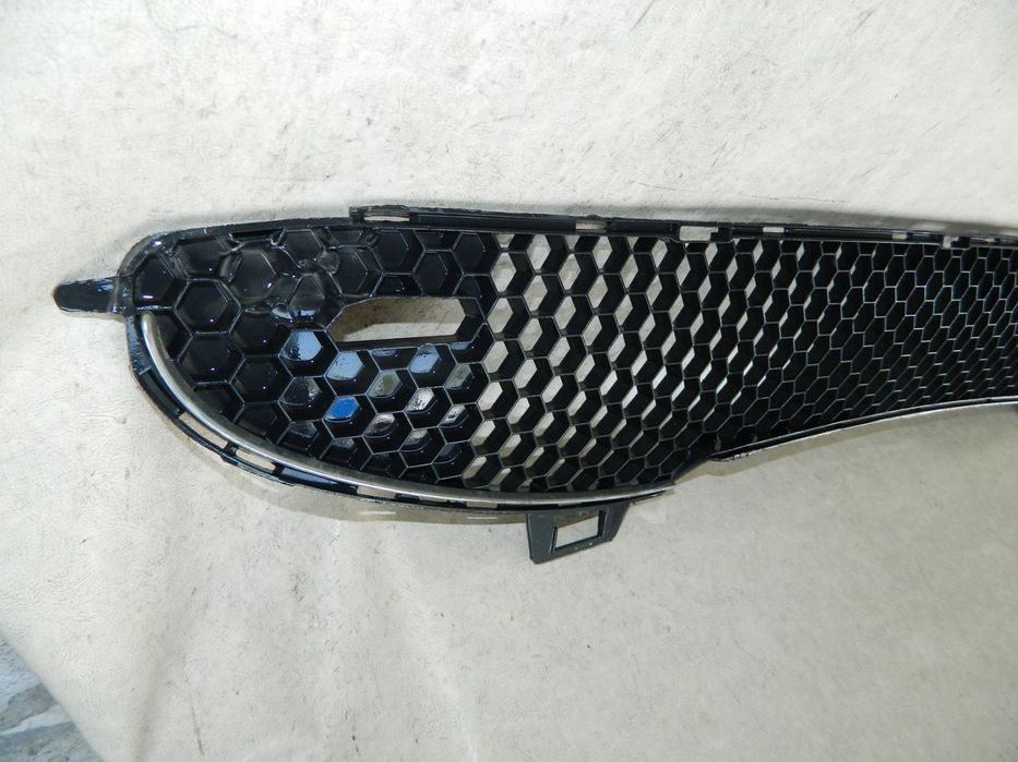 Grila intre proiectoare Peugeot 206, 2002, 2003, 2004, 2005, 2006, ,  cod origine OE 9648292477