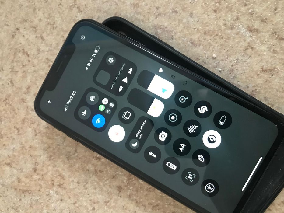 Айфон xr хорошем состояние