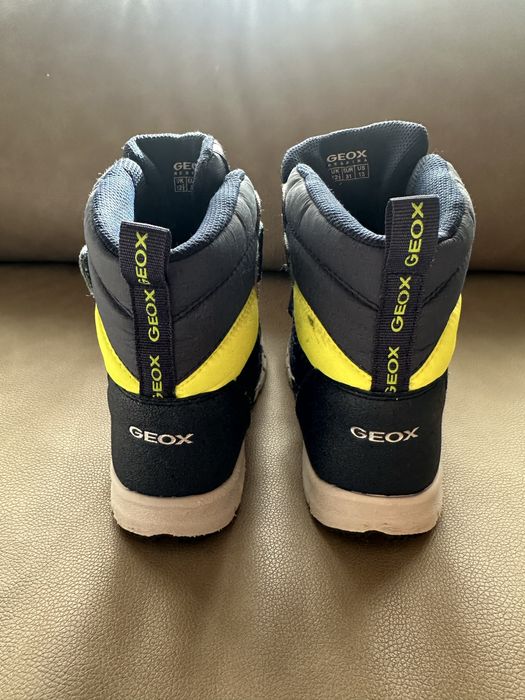 Детски апрески Geox