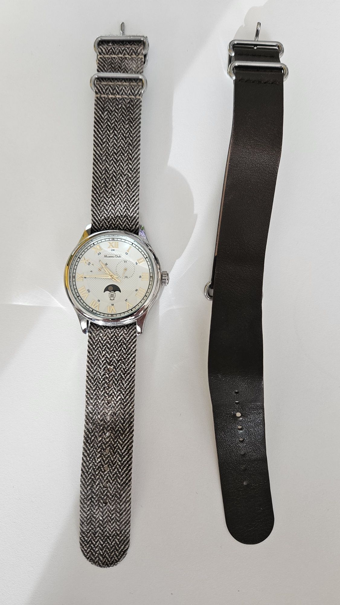 часовник Massimo Dutti