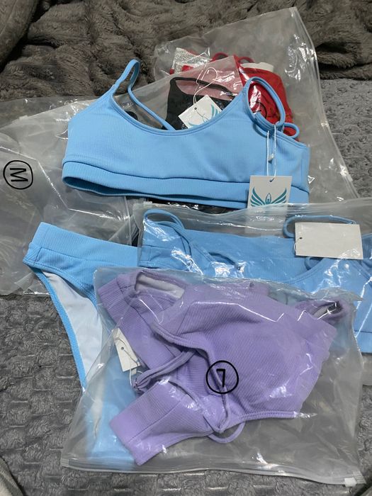 Топы женские, купальники, топики