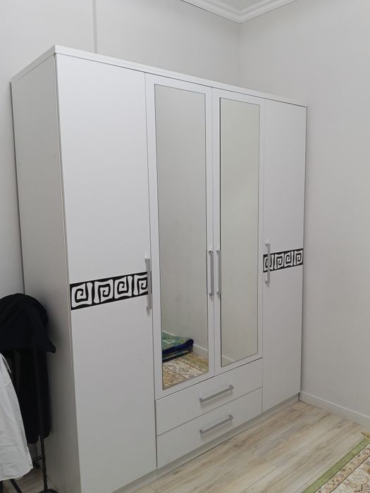 Шкаф стенка в отличном состоянии