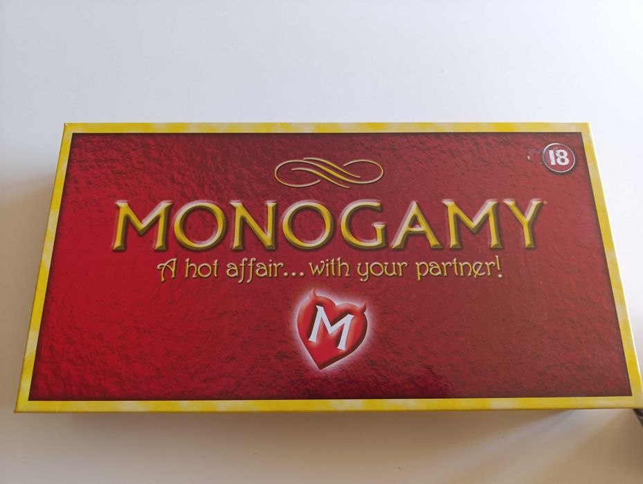 Настолна игра 18+ Monogamy
