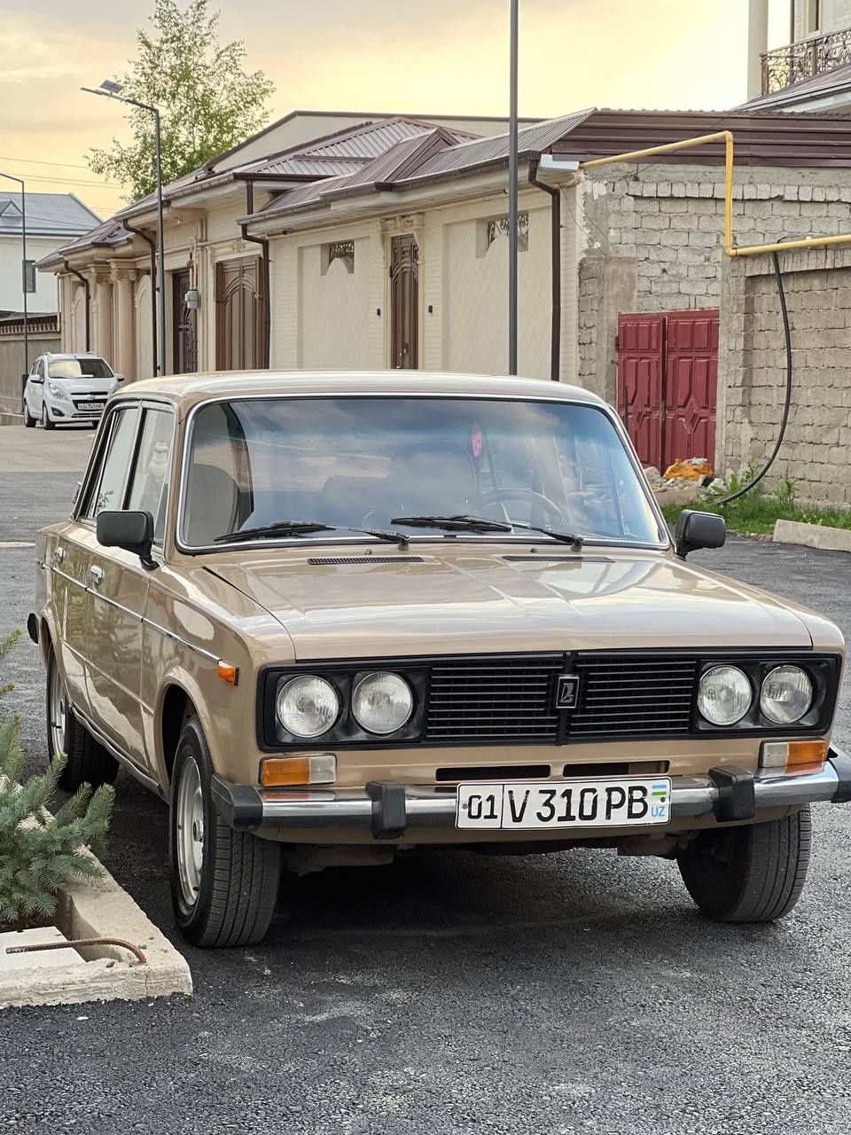 Lada 2106 sotiladi