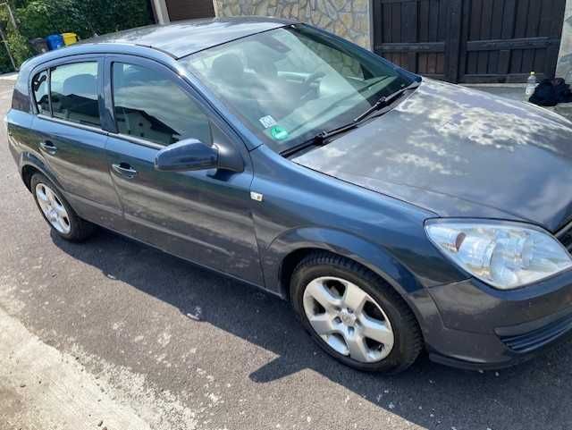Vând autoturism OPEL ASTRA  H