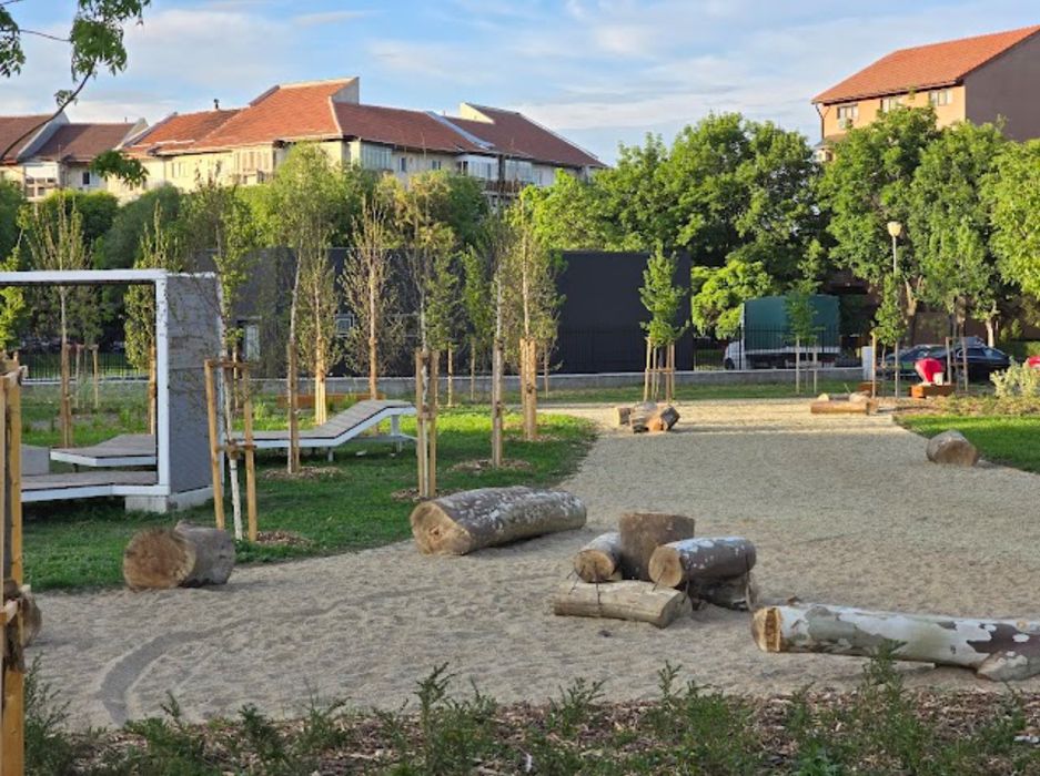 Închiriez Apartament cu 1 camera Confort1 Etaj1/ Lunei-Printul Turcesc