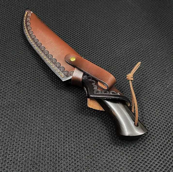 Cutit sarbesc Drop point, teaca piele stilizata