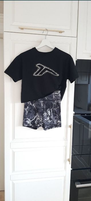 Set fete, tricou si pantaloni scurti Tenth/12