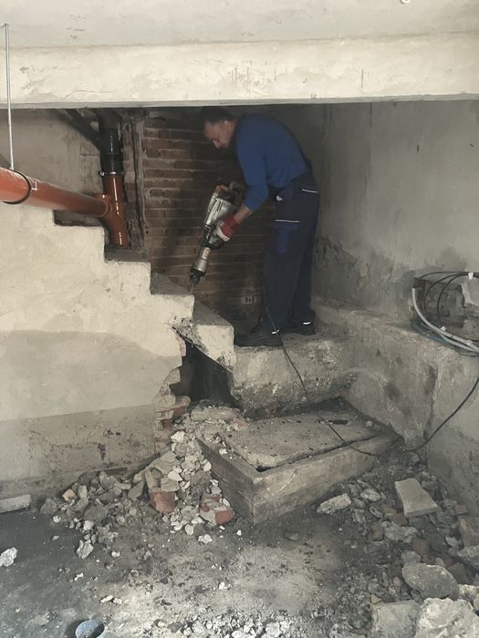 Чистене на мази,тавани и др.