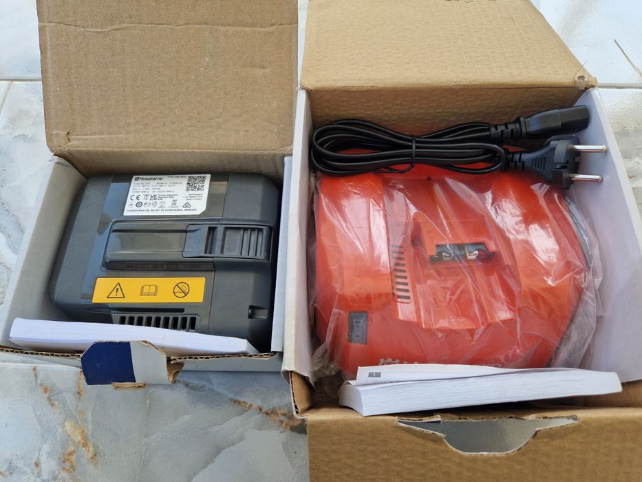 Husqvarna bli 300 qc500 NOU acumulator vândut