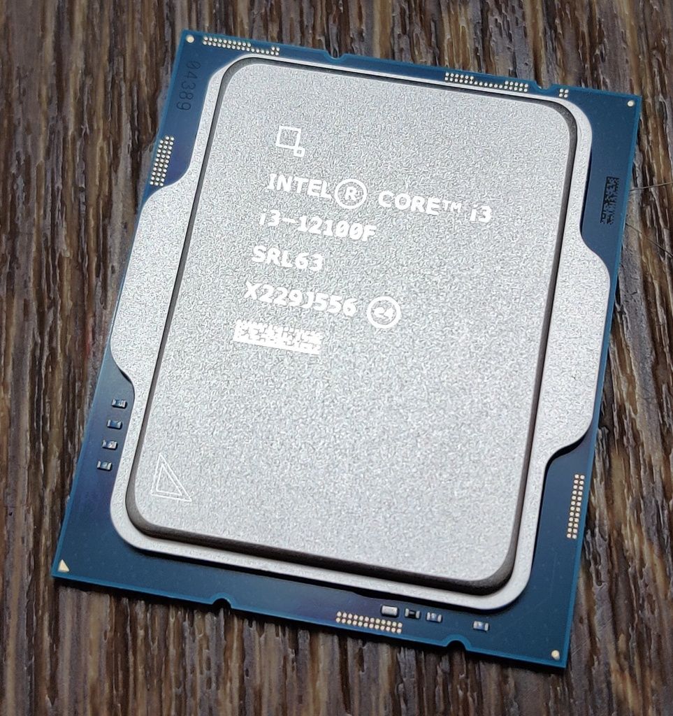 Процессор i3 12100F