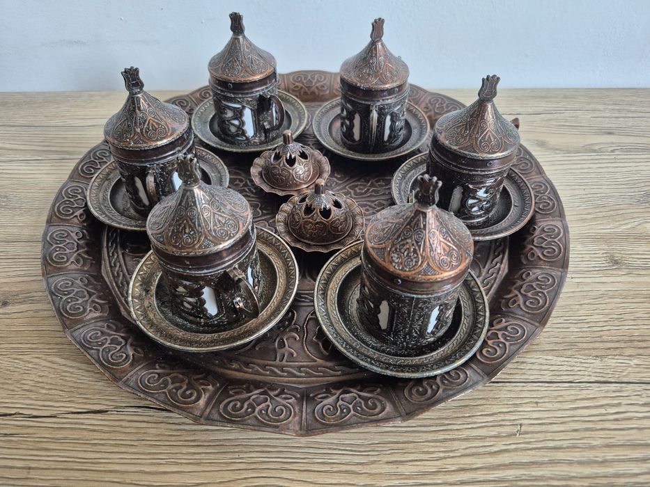 Set cescute de cafea din material cupru