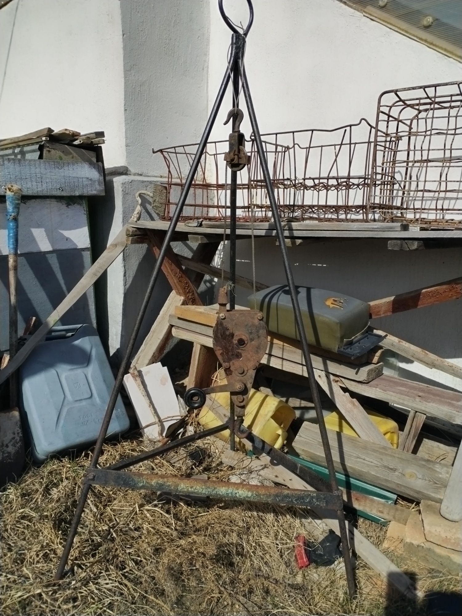 Продам ручную лебедку