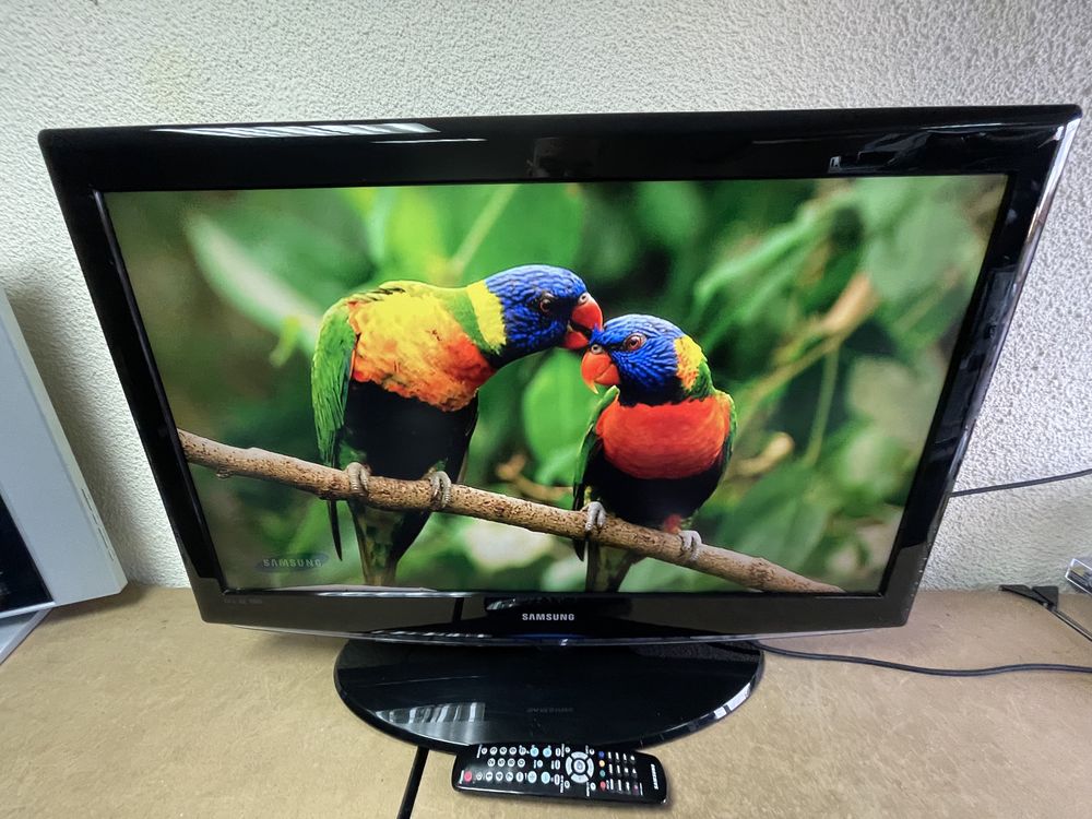 Телевизор Samsung LCD 37” - LE37R86BD